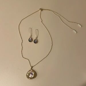 Kendra Scott Matching Necklace and Earrings